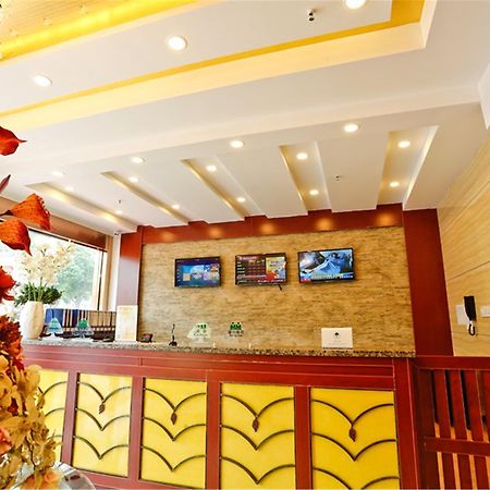 Greentree Inn Bole Wanxianghui Express Hotel Екстер'єр фото