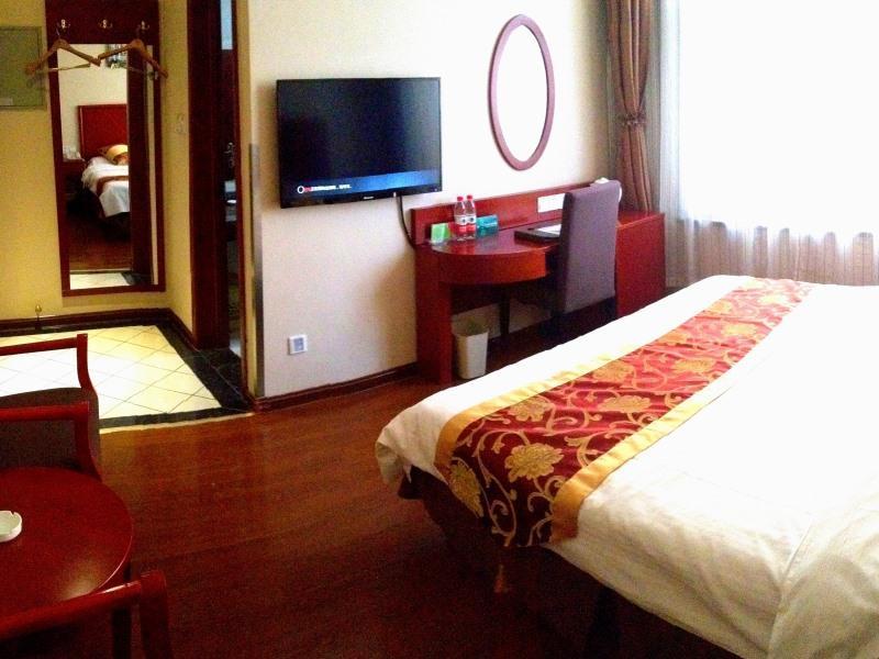 Greentree Inn Bole Wanxianghui Express Hotel Екстер'єр фото
