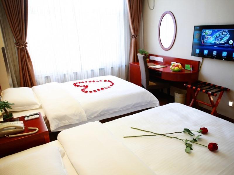 Greentree Inn Bole Wanxianghui Express Hotel Екстер'єр фото