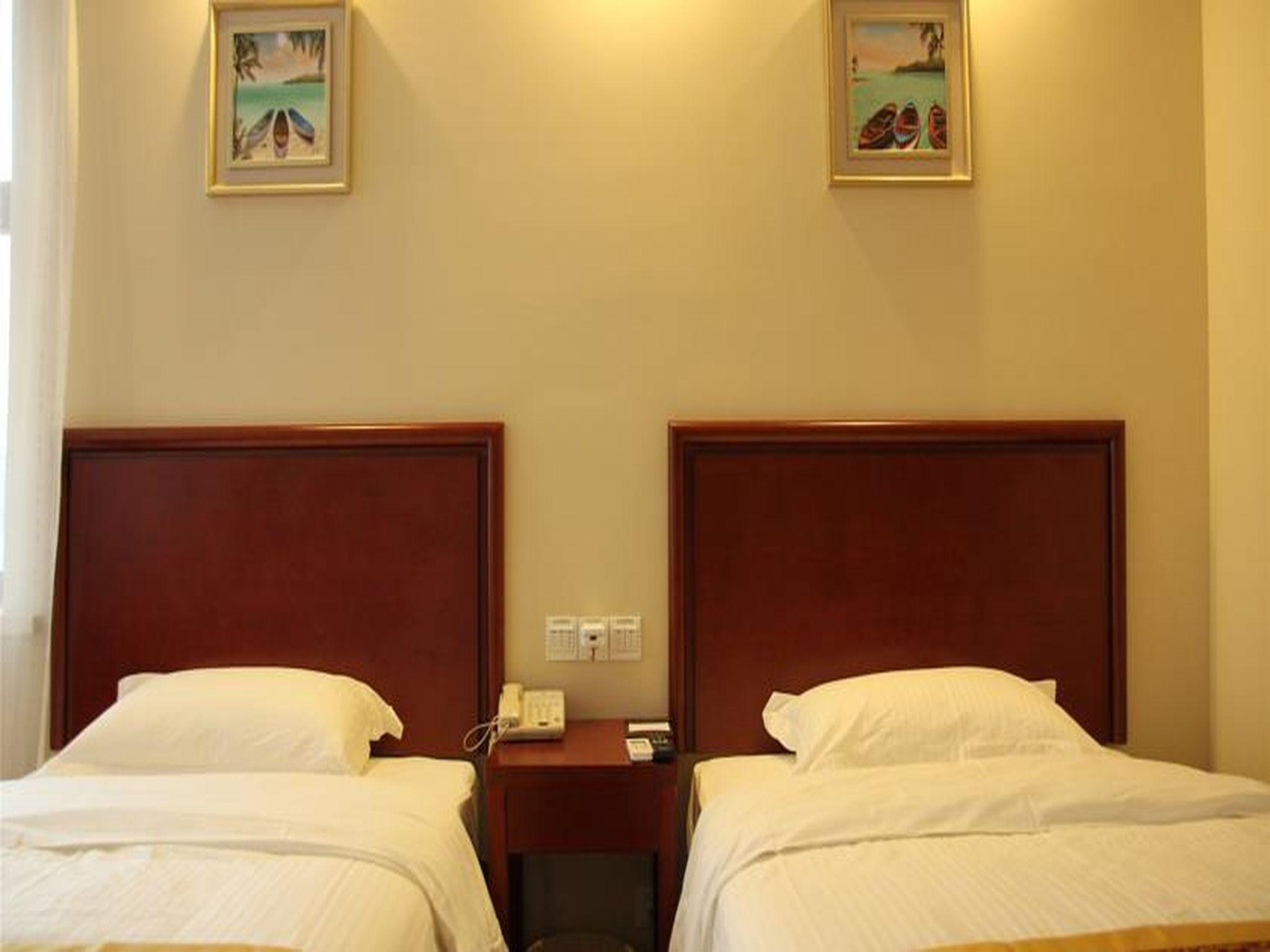 Greentree Inn Bole Wanxianghui Express Hotel Екстер'єр фото