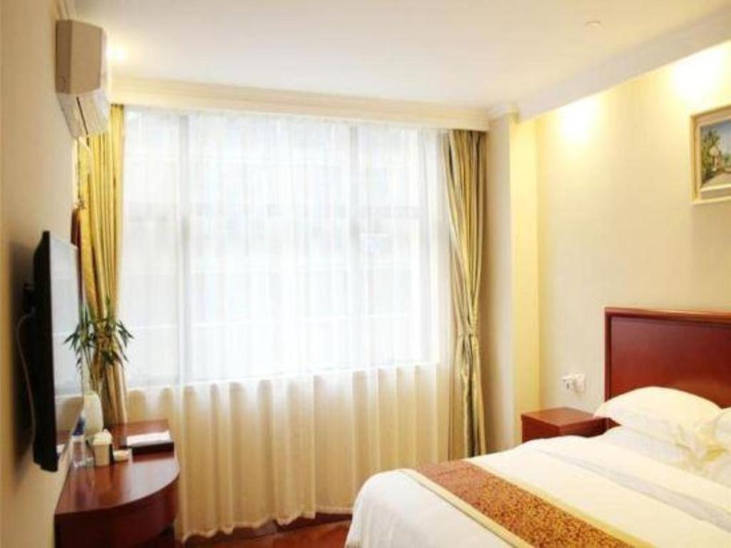 Greentree Inn Bole Wanxianghui Express Hotel Екстер'єр фото