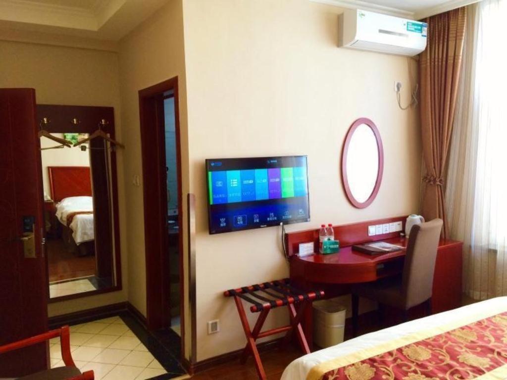 Greentree Inn Bole Wanxianghui Express Hotel Екстер'єр фото