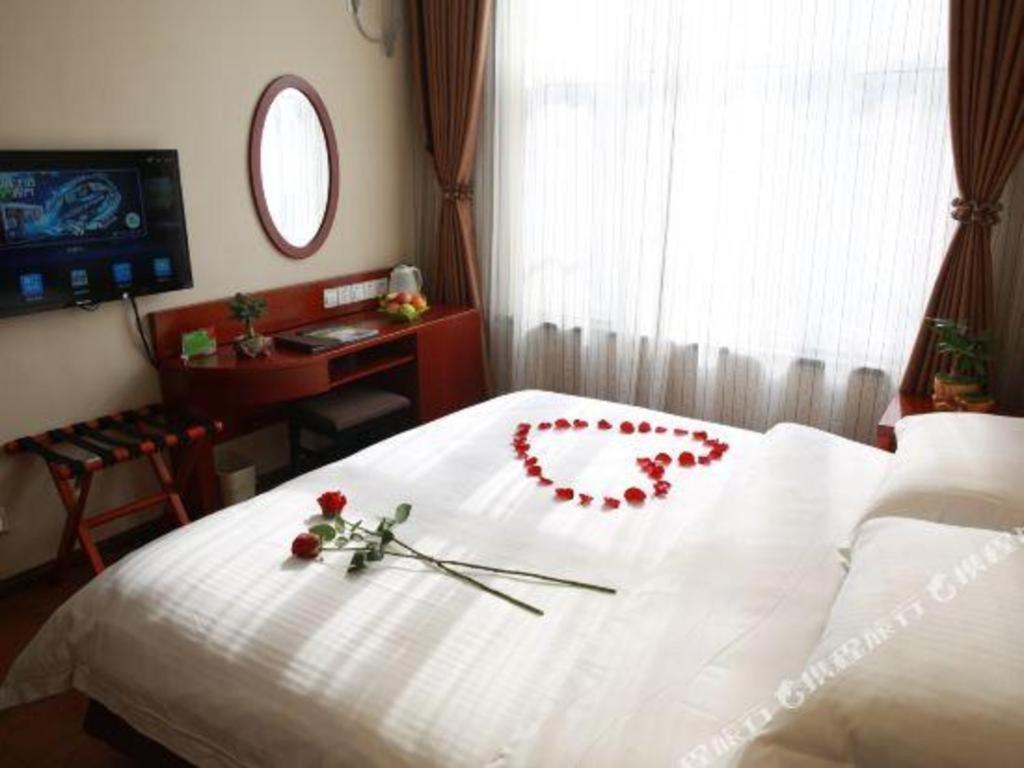 Greentree Inn Bole Wanxianghui Express Hotel Екстер'єр фото