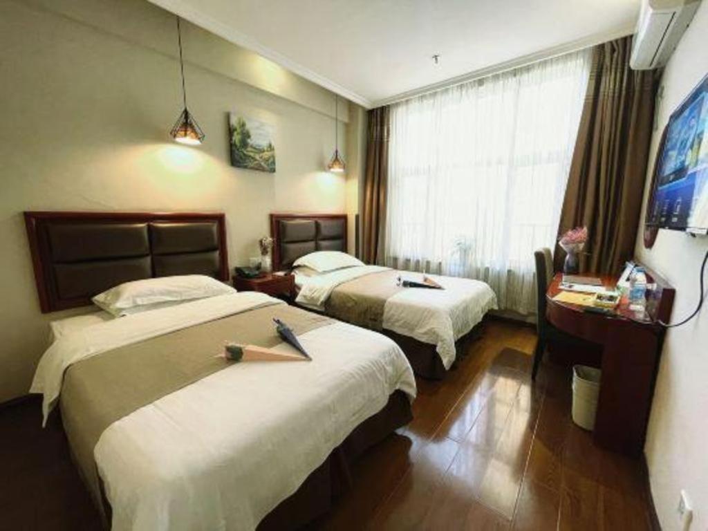 Greentree Inn Bole Wanxianghui Express Hotel Екстер'єр фото