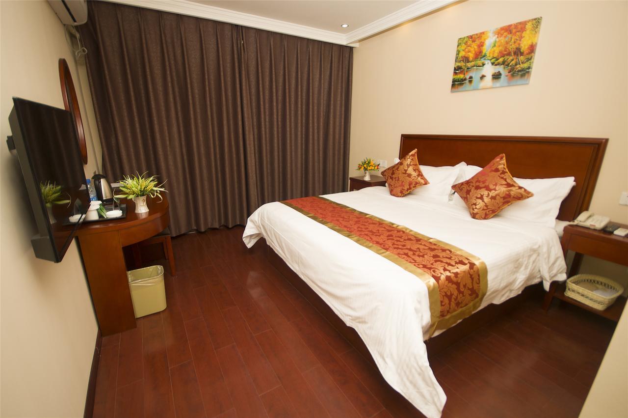Greentree Inn Bole Wanxianghui Express Hotel Екстер'єр фото