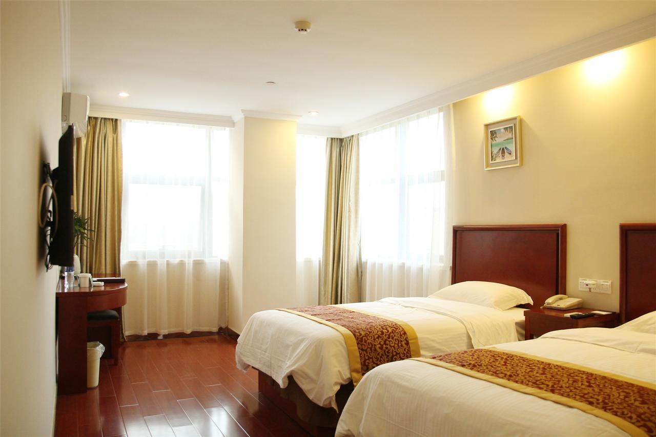 Greentree Inn Bole Wanxianghui Express Hotel Екстер'єр фото