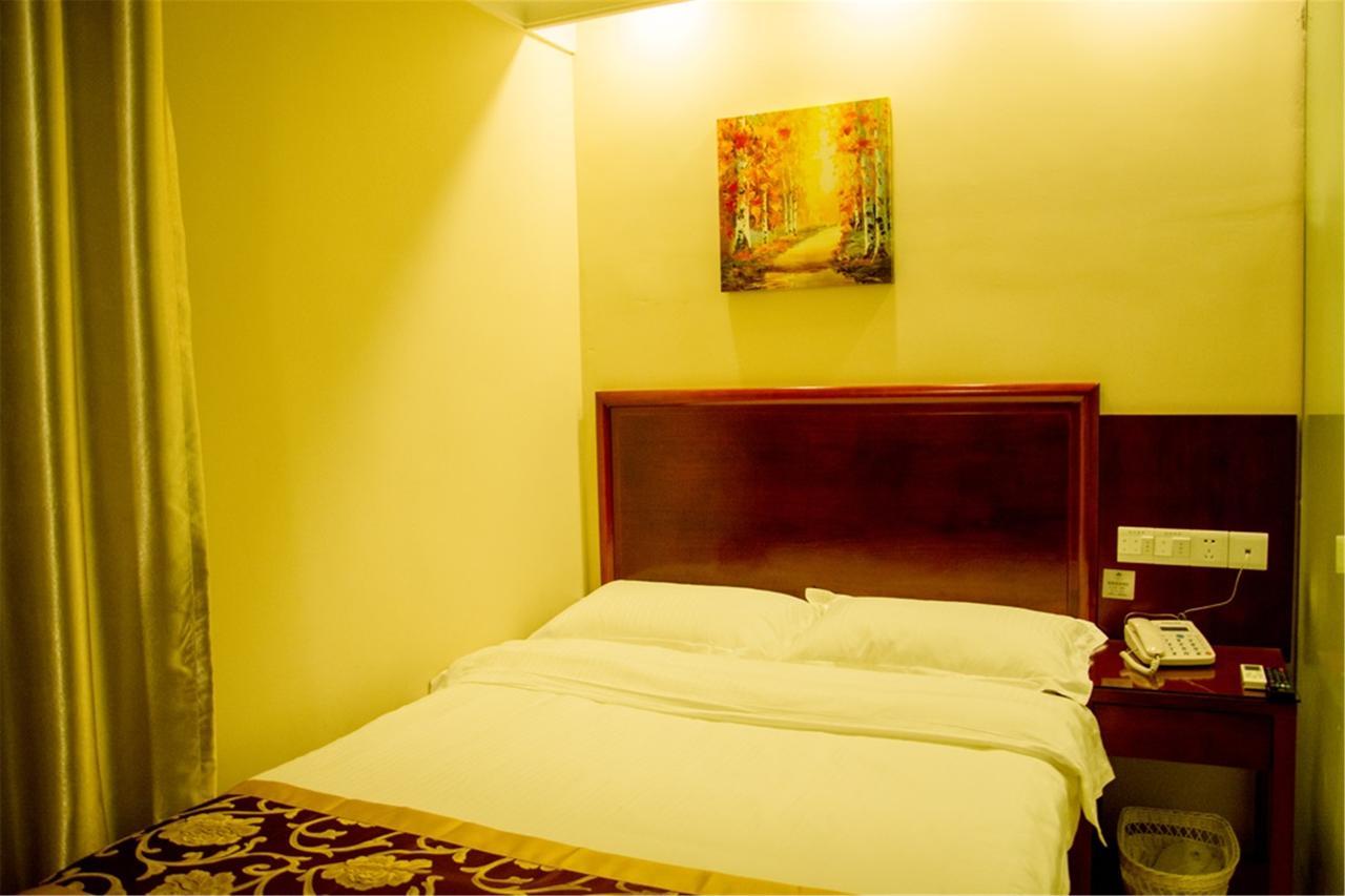 Greentree Inn Bole Wanxianghui Express Hotel Екстер'єр фото