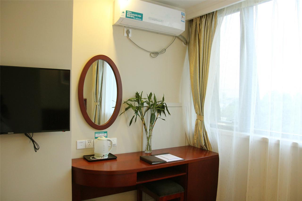 Greentree Inn Bole Wanxianghui Express Hotel Екстер'єр фото