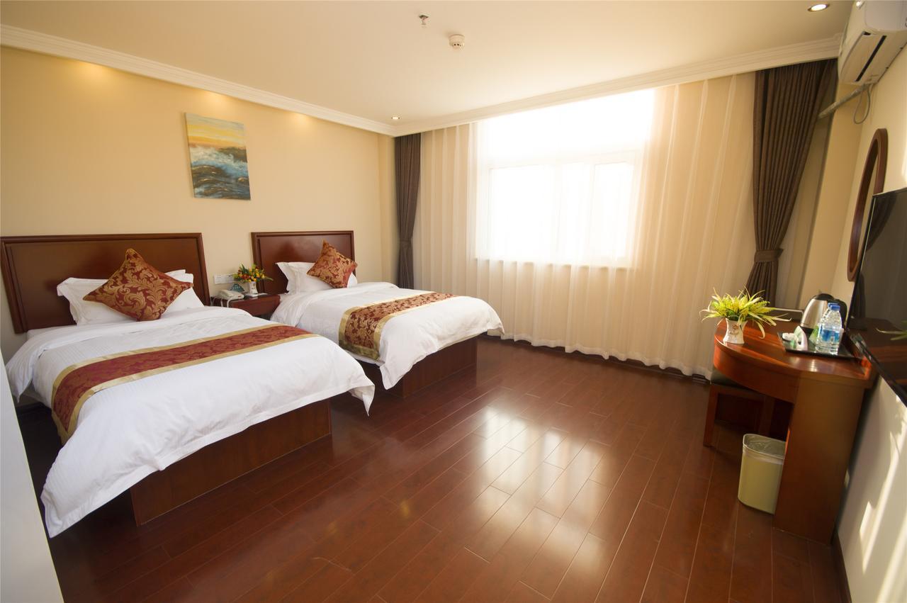 Greentree Inn Bole Wanxianghui Express Hotel Екстер'єр фото